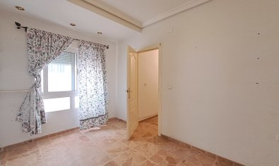 Resale - Apartment -
Torrevieja