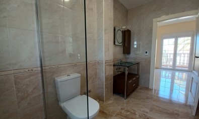 Bestaande bouw - Villa -
Cabo Roig