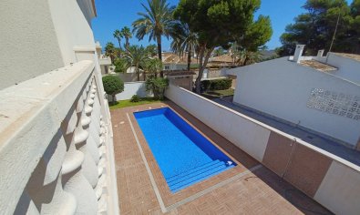 Bestaande bouw - Villa -
Cabo Roig