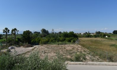 Bestaande bouw - Herenhuis -
Algorfa