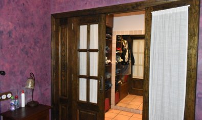 Bestaande bouw - Herenhuis -
Algorfa