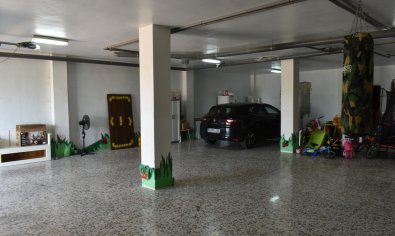 Bestaande bouw - Herenhuis -
Algorfa