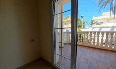 Bestaande bouw - Villa -
Cabo Roig