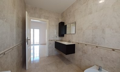 Bestaande bouw - Villa -
Cabo Roig