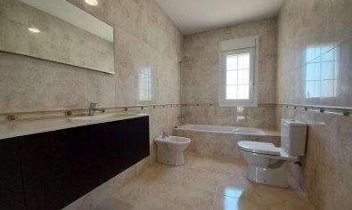 Bestaande bouw - Villa -
Cabo Roig