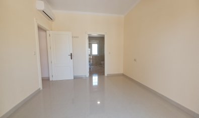 Bestaande bouw - Villa -
Cabo Roig