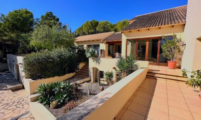 Bestaande bouw - Villa -
Altea