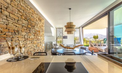 Obra nueva - Villa -
Benahavís