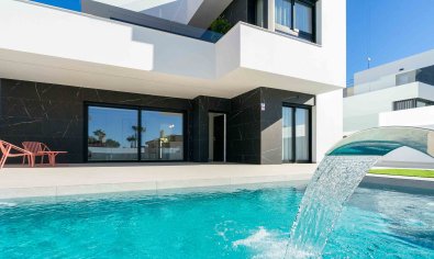 Luxe villa met privézwembad en solarium in Rojales nabij golf en zee