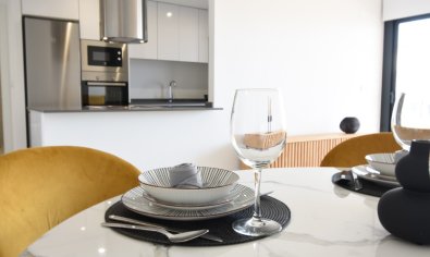 Modern appartement met 3 slaapkamers en zwembad in San Miguel de Salinas