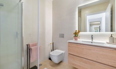 Obra nueva - Bungalow - Jardín -
Torrevieja