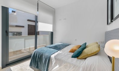 Obra nueva - Bungalow - Jardín -
Torrevieja