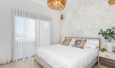 Nieuwbouw gelijkvloers appartement in Benijófar met zwembad en garage