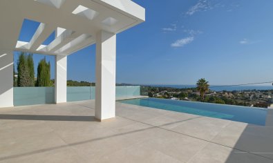 Obra nueva - Villa -
Calpe