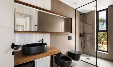 Obra nueva - Villa -
La Nucía