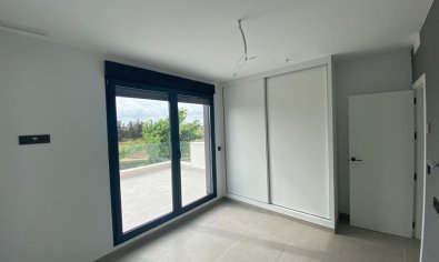 Obra nueva - Villa -
Los Alcazares - Los Alcázares