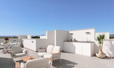 Lujosa villa de nueva construcción con piscina privada cerca del campo de golf y el mar en Torre-Pacheco