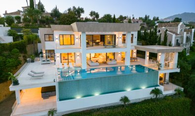 Nieuwbouw Woningen - Villa -
Benahavís