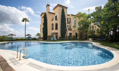 Obra nueva - Ático -
Benahavís