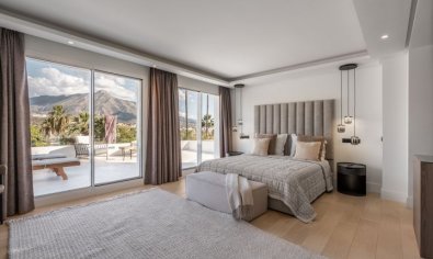 Obra nueva - Villa -
Marbella