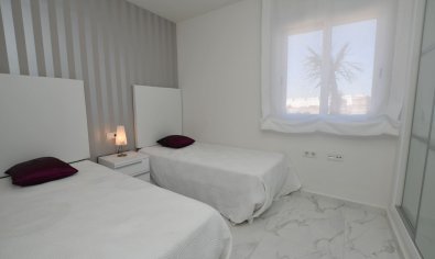 Obra nueva - Bungalow - Jardín -
San Miguel de Salinas