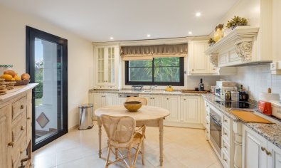 Nieuwbouw Woningen - Villa -
Benahavís