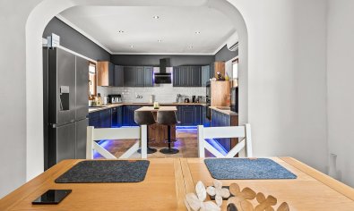 Resale - Finca -
Torremendo