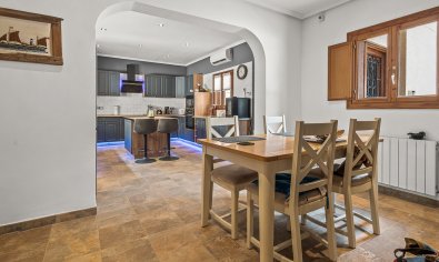 Resale - Finca -
Torremendo