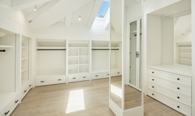 Obra nueva - Villa -
Marbella