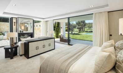Obra nueva - Villa -
Marbella