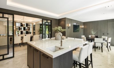 Obra nueva - Villa -
Marbella