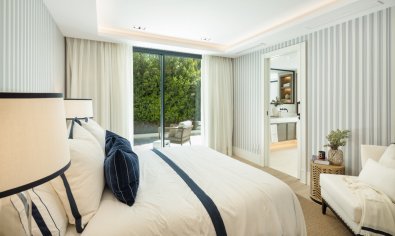 Obra nueva - Villa -
Marbella