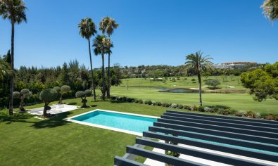 Obra nueva - Villa -
Marbella