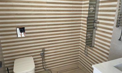 Resale - Villa -
Torrevieja - Los Balcones