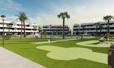 Luxe Penthouse in Guardamar del Segura met 3 Slaapkamers en Zeezicht