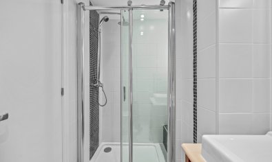 Bestaande bouw - Appartement -
Torrevieja - Punta Prima