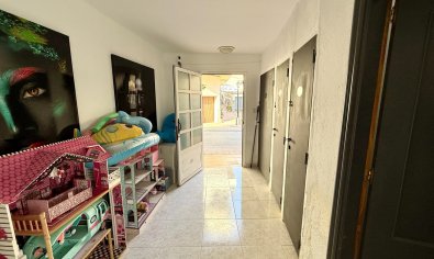Resale - Apartment -
San Miguel de Salinas