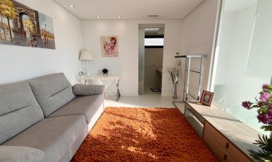 Bestaande bouw - Villa -
Orihuela Costa - Los Dolses