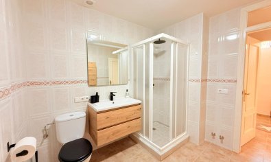 Ruime gerenoveerde 'maite' woning met 4 slaapkamers en gemeenschappelijk zwembad in Benijofar