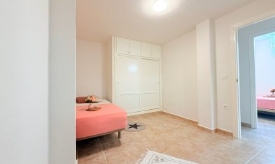 Ruime gerenoveerde 'maite' woning met 4 slaapkamers en gemeenschappelijk zwembad in Benijofar