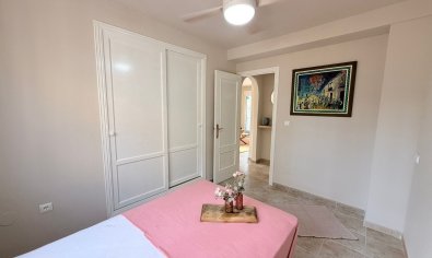 Ruime gerenoveerde 'maite' woning met 4 slaapkamers en gemeenschappelijk zwembad in Benijofar