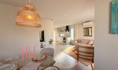 Ruime gerenoveerde 'maite' woning met 4 slaapkamers en gemeenschappelijk zwembad in Benijofar