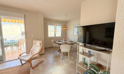 Ruime gerenoveerde 'maite' woning met 4 slaapkamers en gemeenschappelijk zwembad in Benijofar