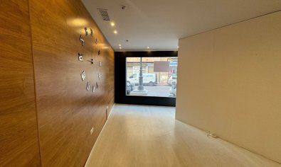 Bestaande bouw - Commercieel -
Guardamar del Segura