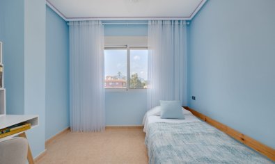 Reventa - Apartamento / piso -
Jacarilla