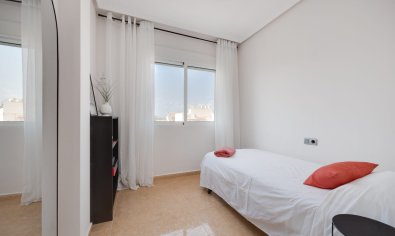 Reventa - Apartamento / piso -
Jacarilla