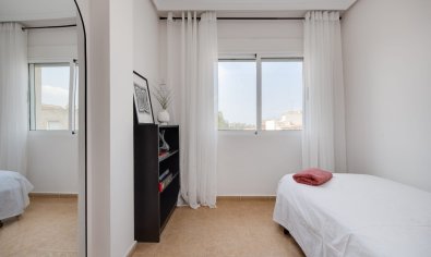 Reventa - Apartamento / piso -
Jacarilla