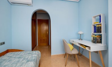 Reventa - Apartamento / piso -
Jacarilla