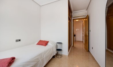 Reventa - Apartamento / piso -
Jacarilla