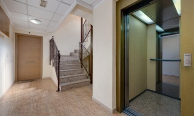 Reventa - Apartamento / piso -
Jacarilla